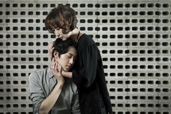 Chk9sxEVEAAPBKB.jpg