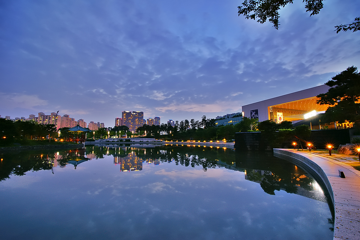 15_amen0204.jpg