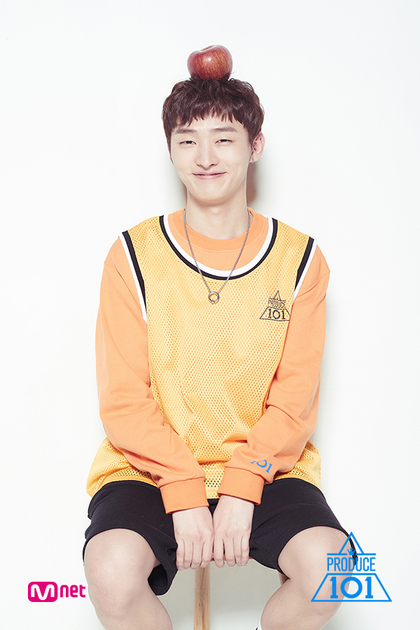 윤지성.jpg