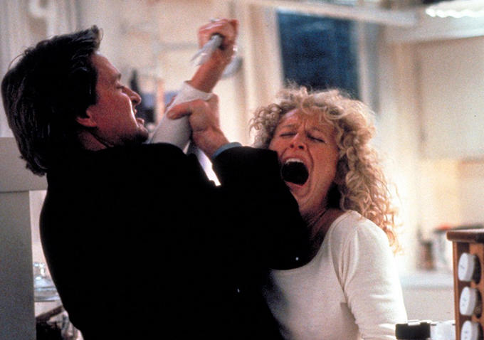 fatal-attraction-alex-attacks-dan.jpg