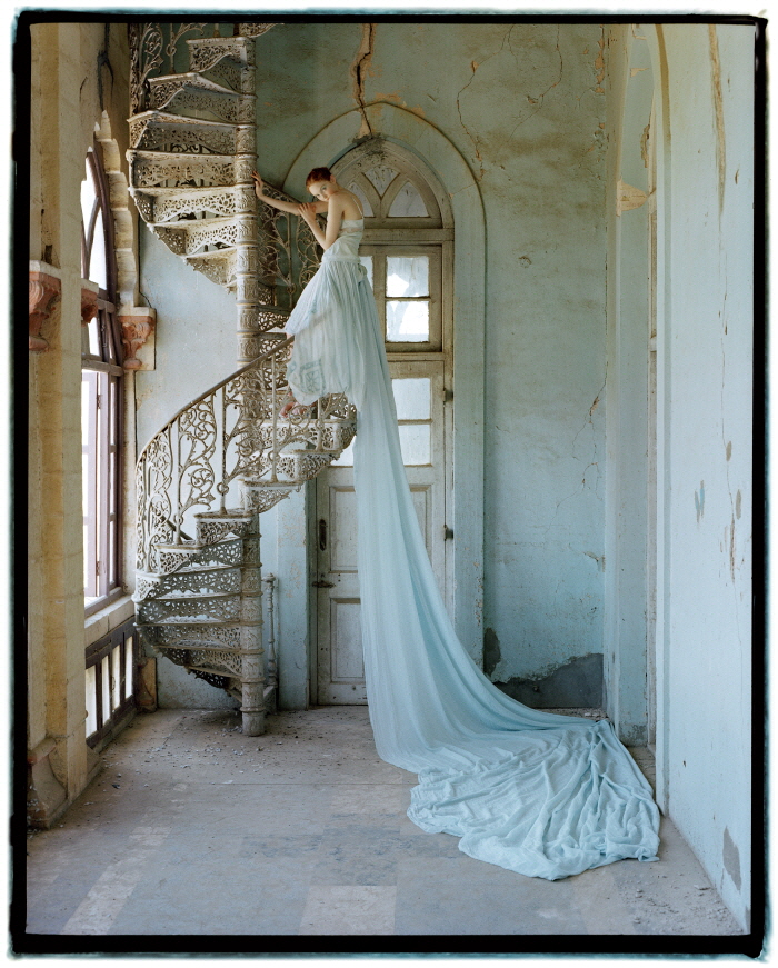 Tim Walker_Lily Cole on Spiral Staircase, Whadwan, Gujarat, India, 2005_ⓒ Tim Walker.jpg