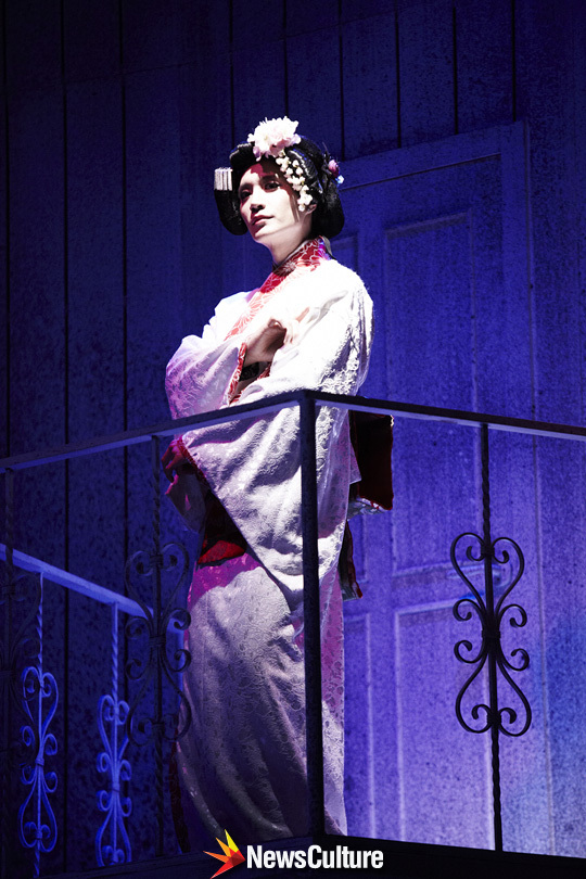 mbutterfly4.jpg