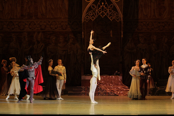 Swan Lake 빅토리아  photo N.Razina 1.JPG