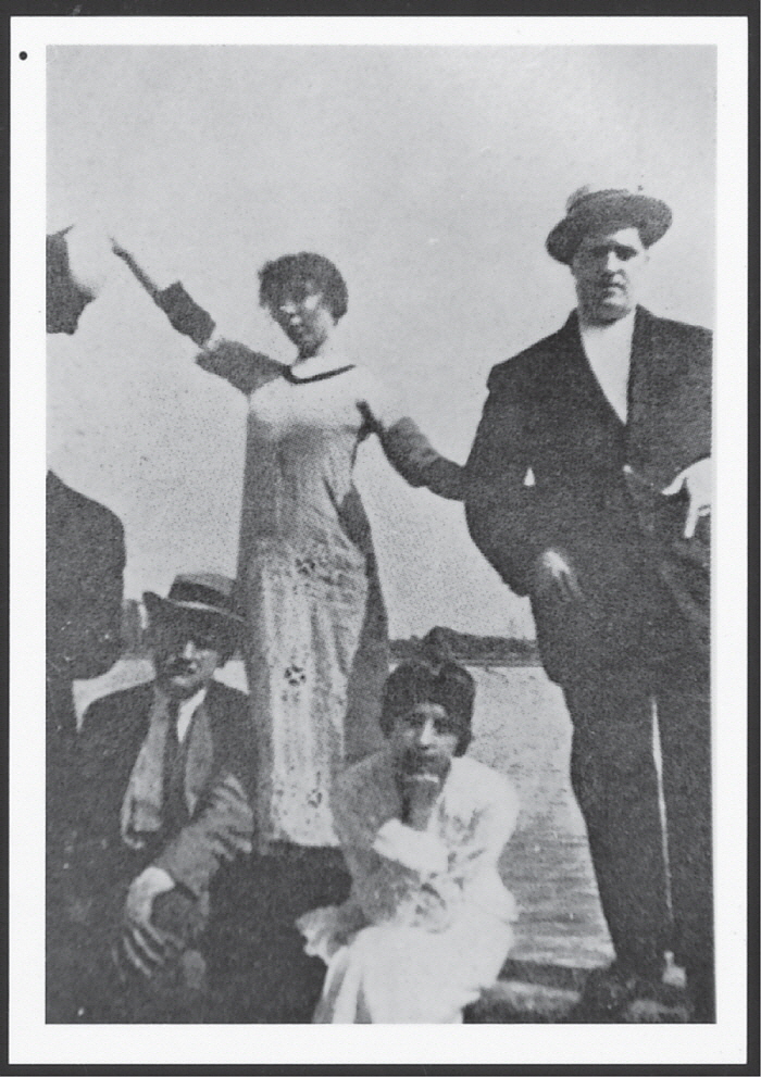 30세, 아폴리네르와 노르망디의 여행에서, 1913.jpg