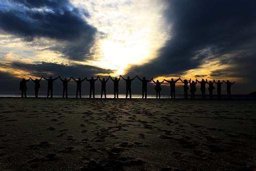 togetherness-1880155__340.jpg