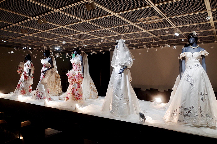 Show Must Go On by 앙드레 김 (6).jpg