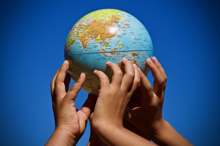 크기변환_map-of-the-world-3468113_1280.jpg