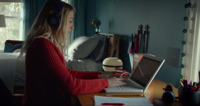 꾸미기_sssssssplease-stand-by-trailer-dakota-fanning-e1512415878511.jpg