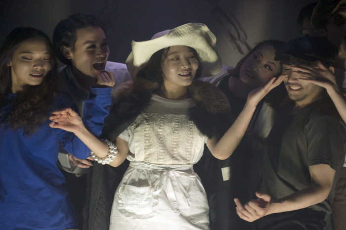 크기변환_1그때변홍례1_극단하땅세.jpg