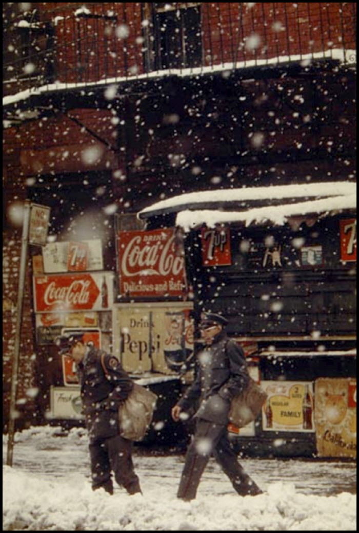 001-saul-leiter-photography-the-red-list.jpg