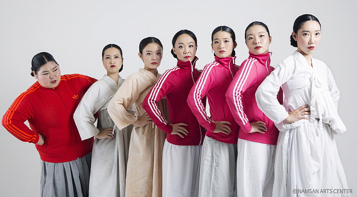 이방춤방_단체사진 (2).jpg