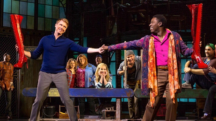 Steven-Booth-and-Kyle-Taylor-Parker-in-Kinky-Boots-Broadway-Chicago.jpg