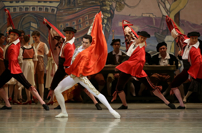 Ivan Oskorbin in Don Qixote_by Natasha Razina ⓒ State Academic Mariinsky Theatre (7).JPG