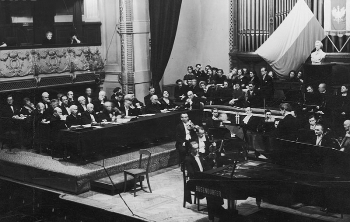 꾸미기_800px-1937chopin_competition.jpg