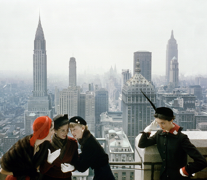 PR_NP_Vogue 1949.jpg