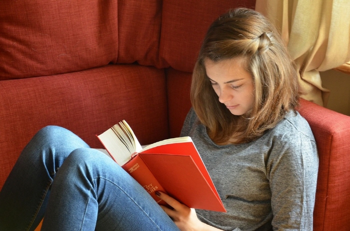 read-book-girl-people-035ed4-1024.jpg