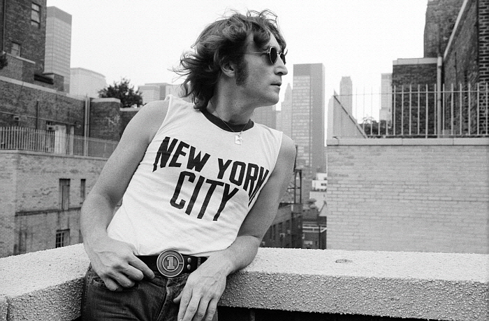 R-393_JohnLennon_NYC_Profile_1974_Gruen.jpg