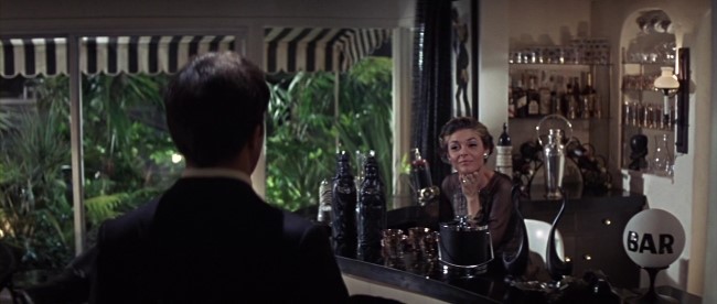 The_Graduate_40th_Anniversary_Edition_720p_Blu-Ray_x264_DTS-KDC.mkv_000634341.jpg