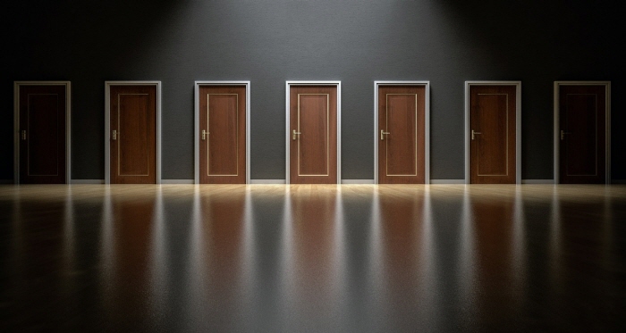 일괄편집_doors-1587329_1280.jpg
