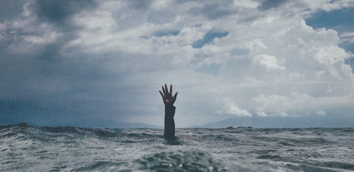 Hand-in-water-1000x486.jpg