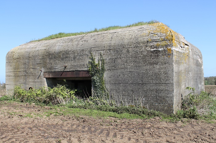 Bunker_R_669_-_Face_arrière.jpg