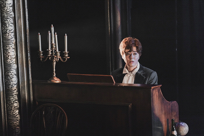 피아니스트 역 강수영.jpg