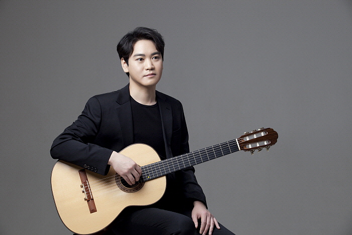기타리스트 김현규.jpg