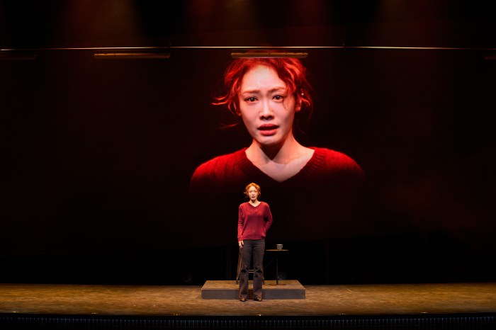 [Review] 가면 뒤의 고백: 연극 플리백에 투영된 죄의식의 언어 – 연극 플리백 [공연]