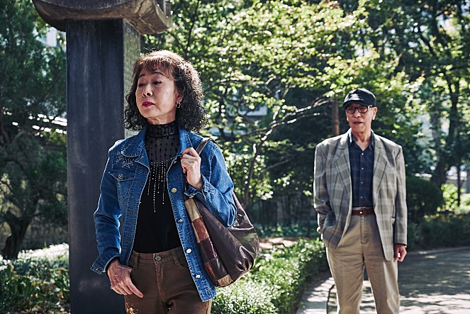 죽여주는여자 박카스할머니.jpg