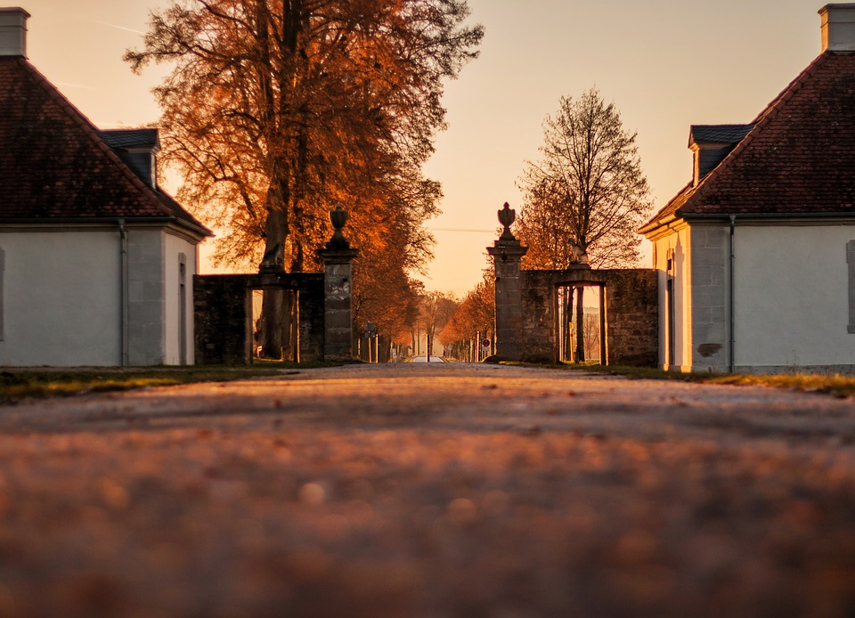 golden-hour-2401970_960_720.jpg