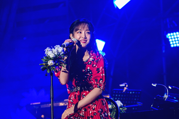 뷰민라윤하 (1).jpg