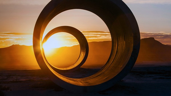 낸시홀트, sun tunnels_크기.jpeg