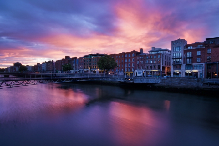 architecture-buildings-city-1650882.jpg