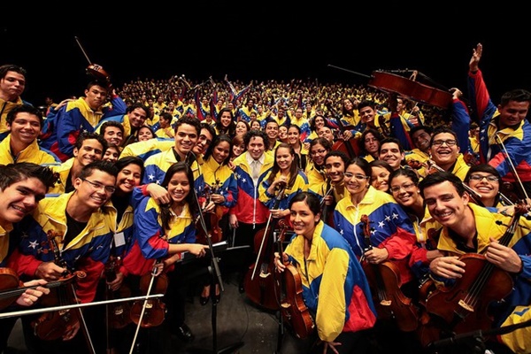 orquesta_simon_bolivar_musica_clasica_info_크기.jpg