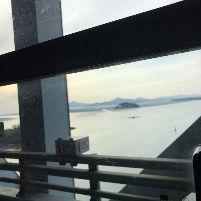 아웃트로 사쥔[크기변환].jpg