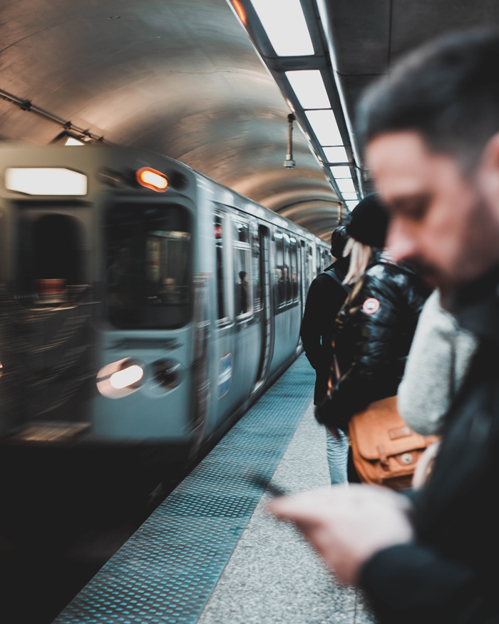 blurry-commuter-man-2216496.jpg