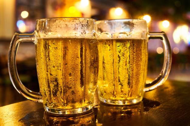 two-mugs-beer_1122-4016.jpg
