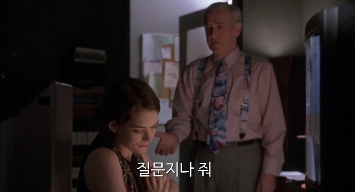 [크기변환][크기변환]Reality.Bites.1994.1080p.BluRay.H264.AAC-RARBG.mp4_001128128.jpg