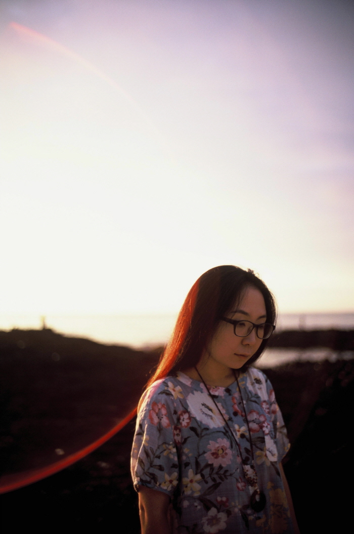 [크기변환]GU Byeong-mo_2015 과달라하라 도서전 작가 소개 자료집 사진.jpg