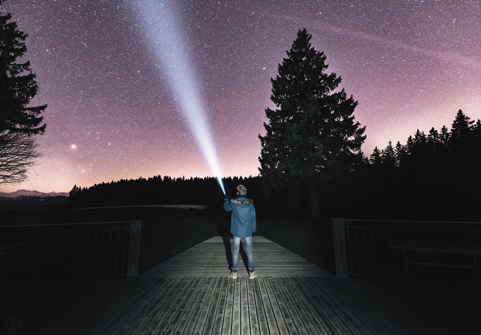 night-sky-1734304_1920.jpg