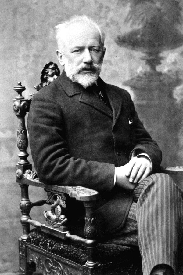 Čajkovskij_ritratto_seduto_-_Odessa_(1893).jpg