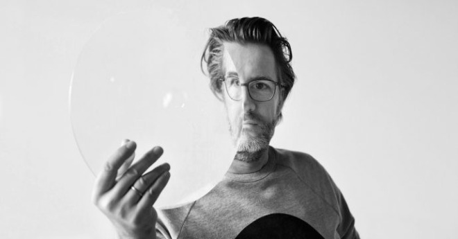 Olafur-Eliasson-01-690x360.jpg