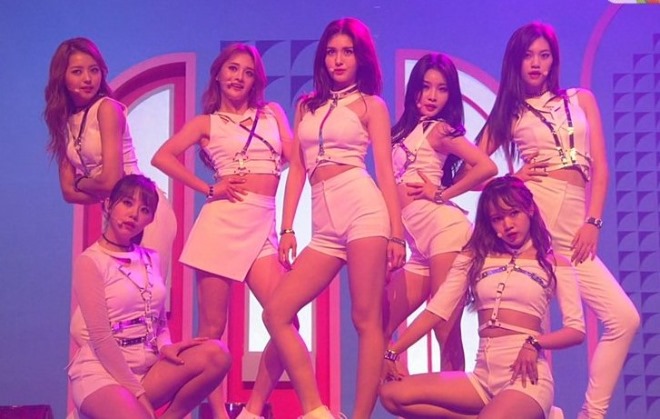 아이오아이.jpg