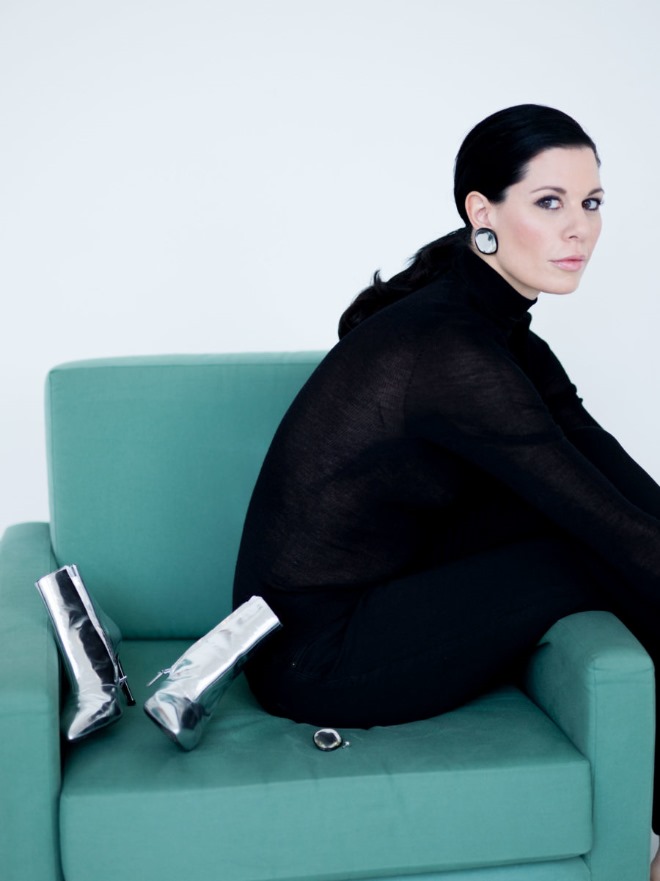 JSC_JULIASTOSCHEK_PORTRAIT-900x1201.jpg