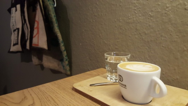 Dos Mundos Cafe.jpg