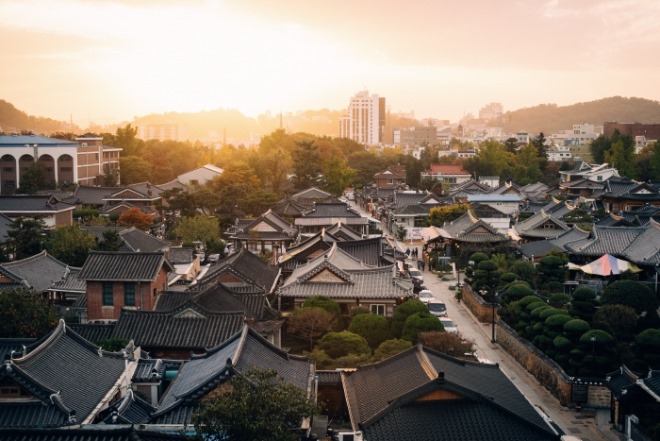 [크기변환]rawkkim-KKz6NgO69yQ-unsplash.jpg