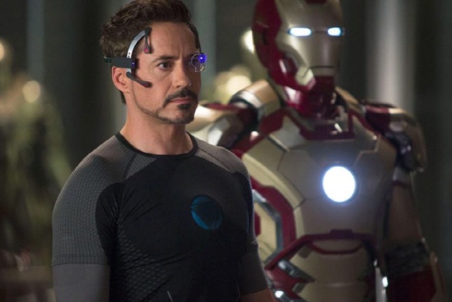 [크기변환]https___kr.hypebeast.com_files_2019_09_black-widow-robert-downey-jr-iron-man-appearance-cameo-1-1.jpg