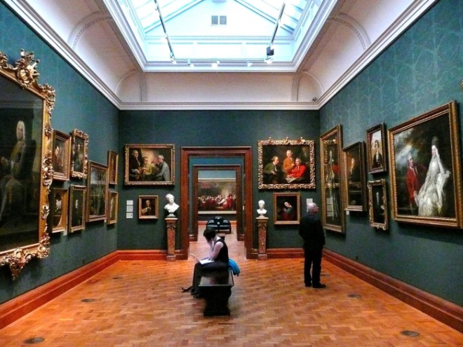 [크기변환]2008_inside_the_national_portrait_gallery_london.jpg
