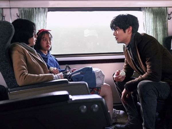 영화 마녀 (2).jpg
