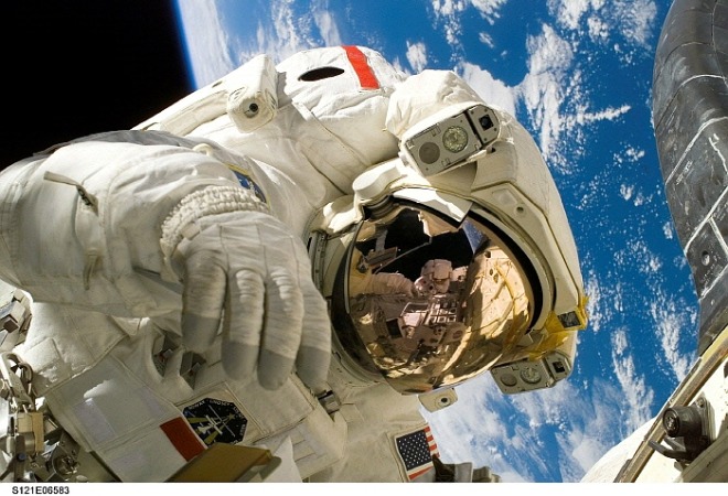 [꾸미기][포맷변환][크기변환]사본 -astronaut-11080_1920.jpg